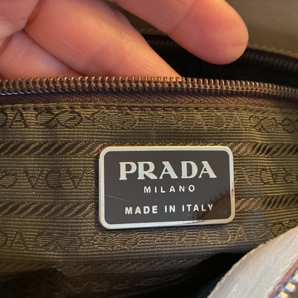 Vintage 90’s PRADA Handbag *HARD to FIND* - Picture 7 of 10